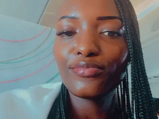 PrettyNiole Live Cam