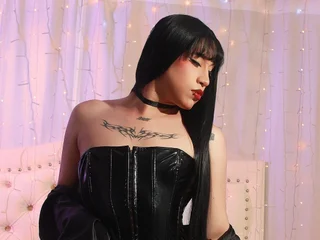 Queen_ari18 Live Cam