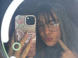 TinytittieXX Live Cam TinytittieXX Live Cam