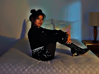 MilaQuetzal Live Cam