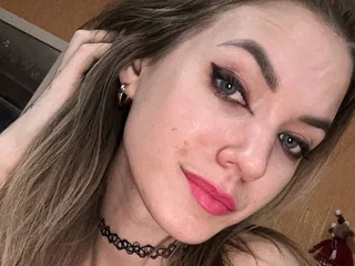 Alyonaqueenn Live Cam Alyonaqueenn Live Cam