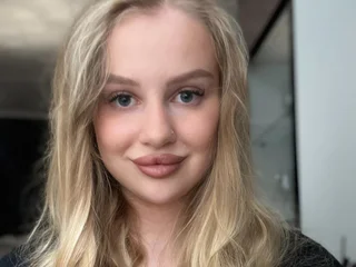 AmandaFlirty Live Cam