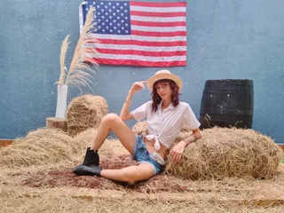 BarbJones25 Live Cam