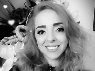 AylyneMiller Live Cam