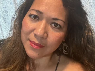 CrystalLuv24 Live Cam