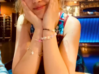 CrystalSnowbunny Live Cam