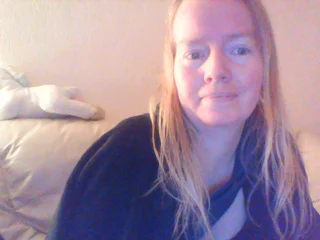 English_Rose_xxx Live Cam