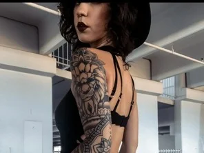 GoddessElaraa Live Cam