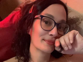 IsabellaSarai Live Cam