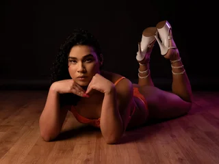 SophieeSweett Live Cam