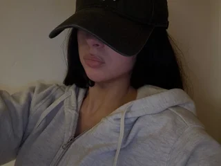 SweetScarletteUK Live Cam