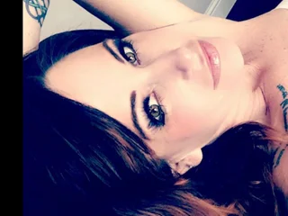 UrDestinyOrMine Live Cam