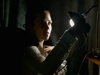 Annieartlive Live Cam