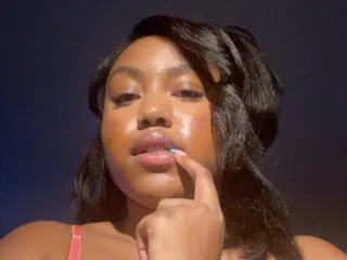 BrattyPrincessLivv Live Cam