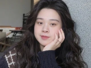 Cherry_bae96xx Live Cam