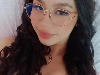 DAPHNEVALUCCI Live Cam DAPHNEVALUCCI Live Cam