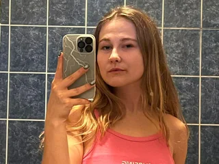 glossy_babe_18 Live Cam