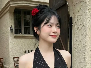 LindaHen Live Cam LindaHen Live Cam