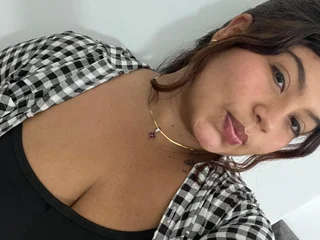 LunaAndLogan Live Cam