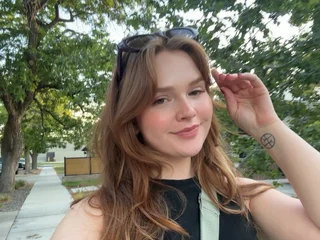 peachypeachiz Live Cam