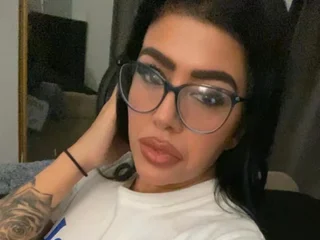 SandraSexyMilf Live Cam