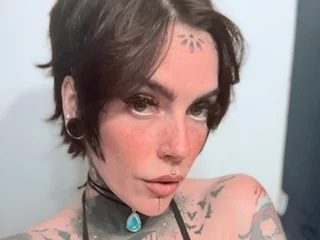 BettySixSeven Live Cam BettySixSeven Live Cam