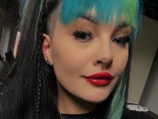 LittleMissTia Live Cam