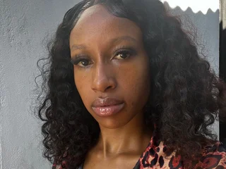 SheilaSexy19 Live Cam