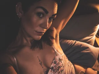 The_Girl_Next_Door33 Live Cam