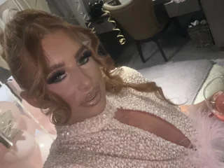 Lacey_Bleu Live Cam