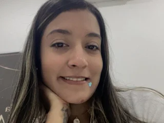 Sharlotte_Rose Live Cam