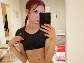 Tamina95 Live Cam