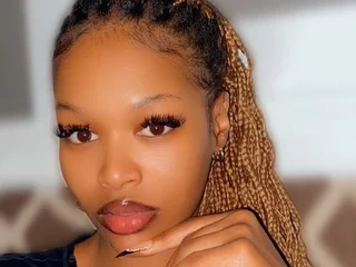 ThickLucia Live Cam