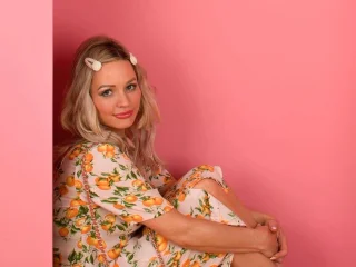 Lottie_Fun Live Cam Lottie_Fun Live Cam